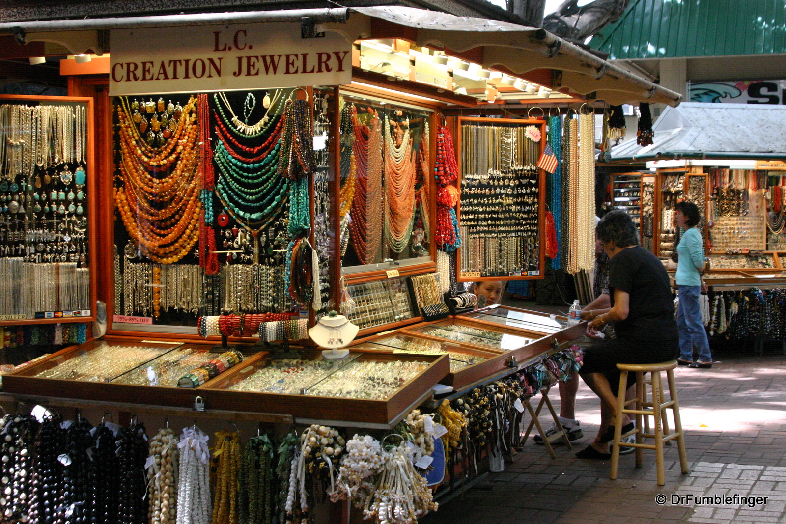 Hawaii 3-2008 019  International Market Place
