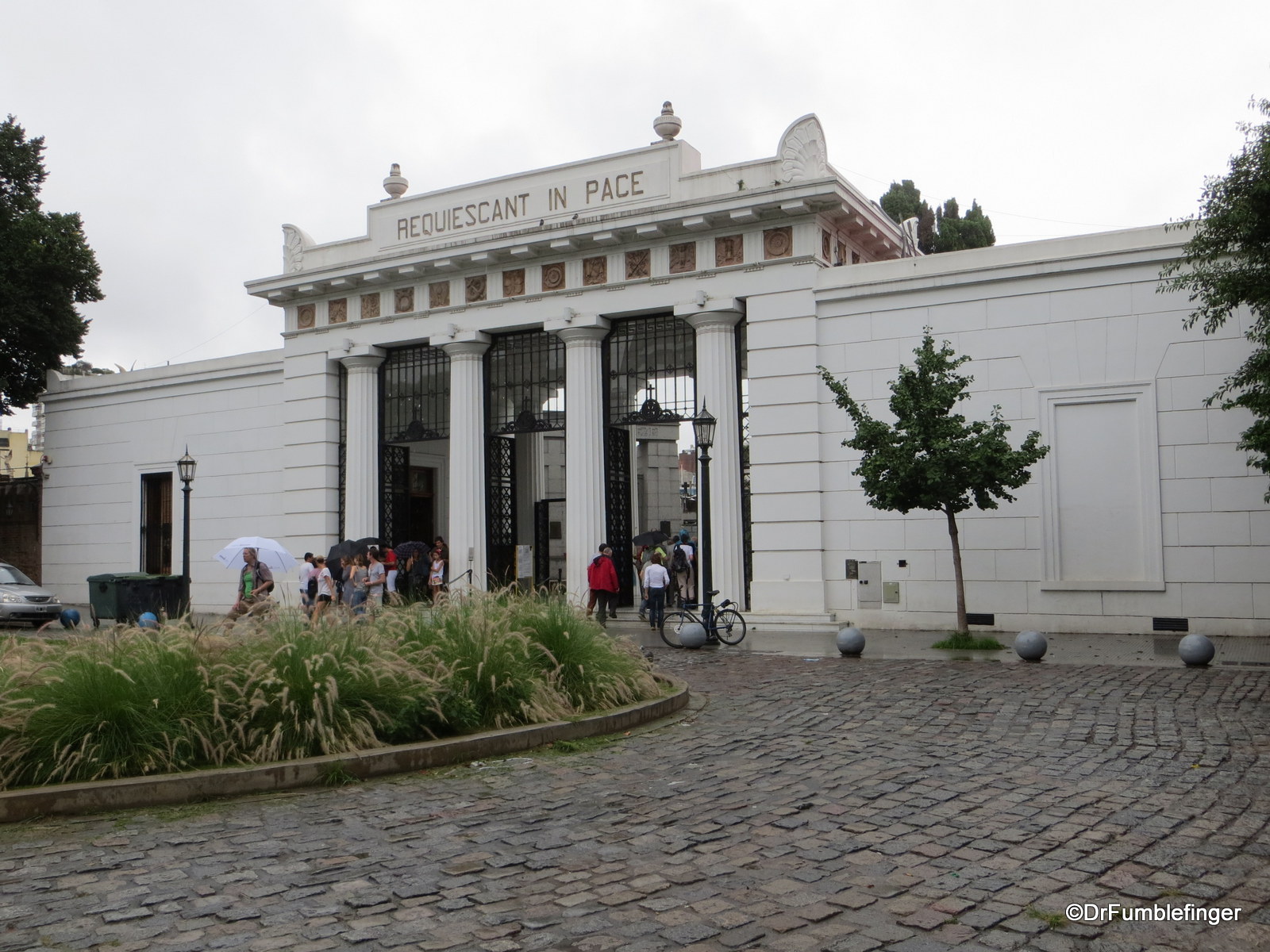 Buenos Aires Recoleta Cemetery 001 entrance