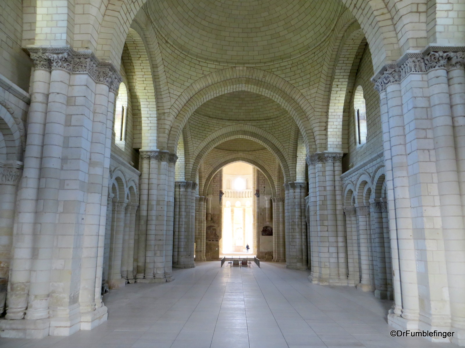 Nave, Fontevraud Abbey