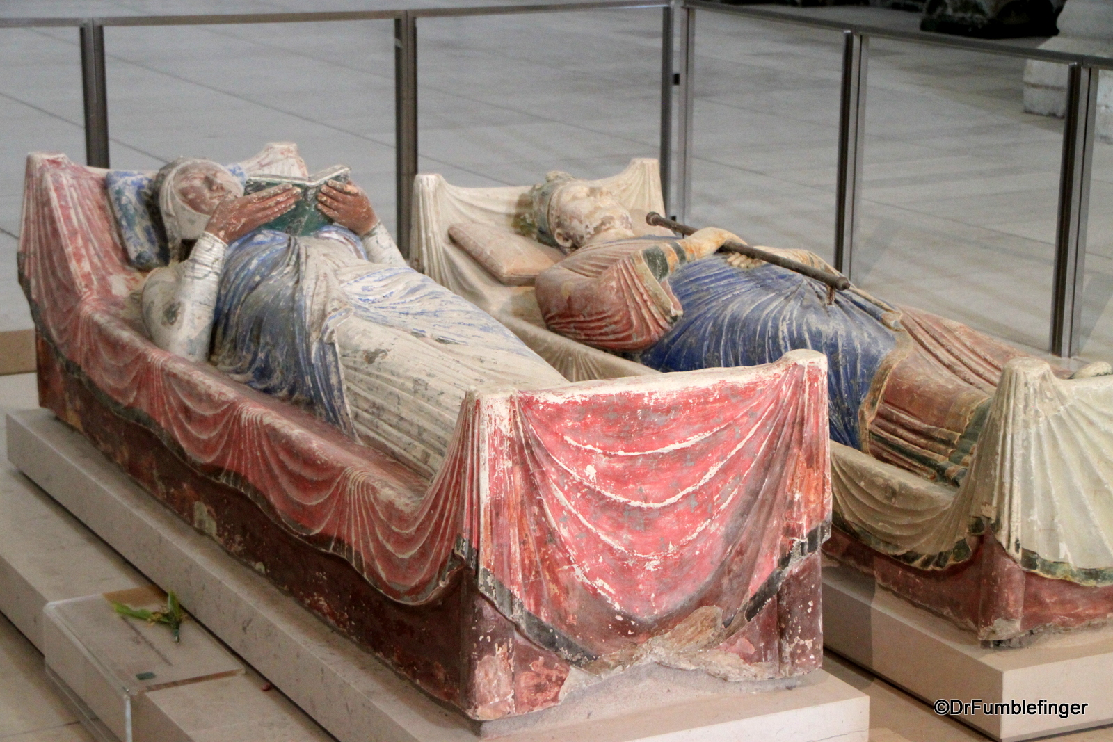 Tombs of Henry II and Eleanor of Aquataine