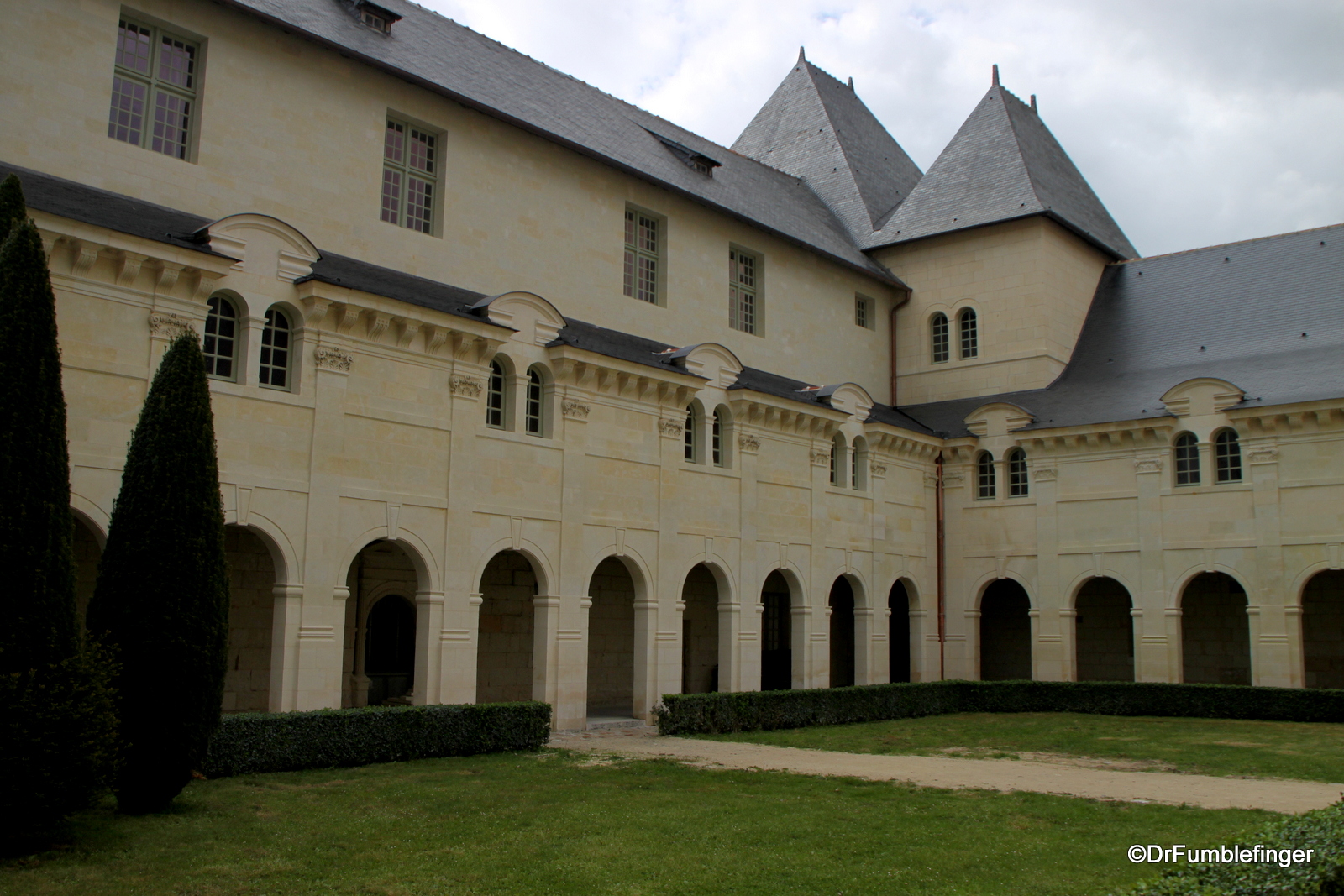 Cloister, Fontevraud Abbey