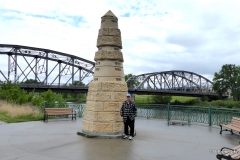 Grand Forks Flood Memorial and Red River