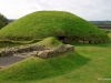 Stone mounds at Knowth