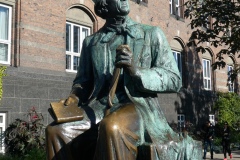 Hans Christian Anderson statue, Copenhagen