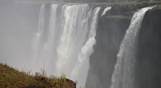 Zimbabwe-victoria-falls-014