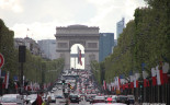 22 Paris 05-2013.  Strolling down the Champs (65)