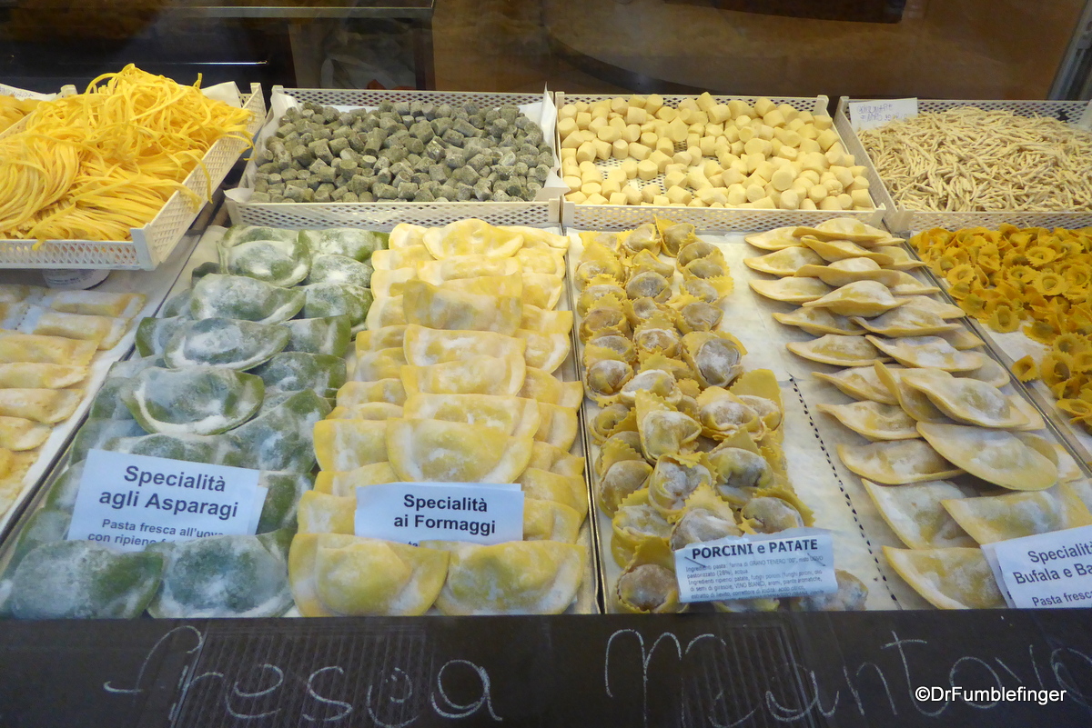 Fresh pasta at Pattini's, Milan